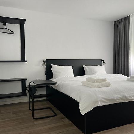 Onix Apartment Hunedoara Luaran gambar