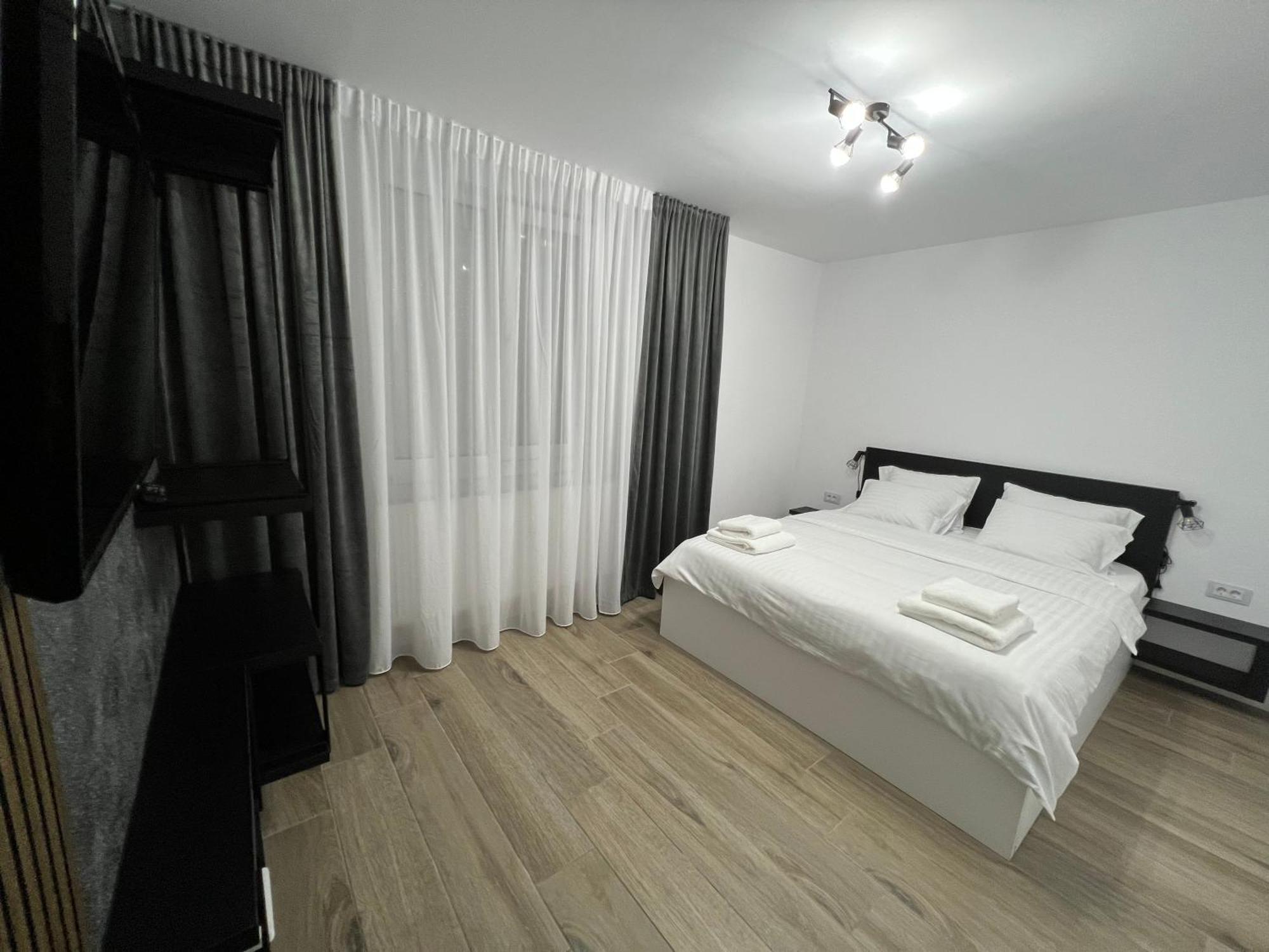 Onix Apartment Hunedoara Luaran gambar