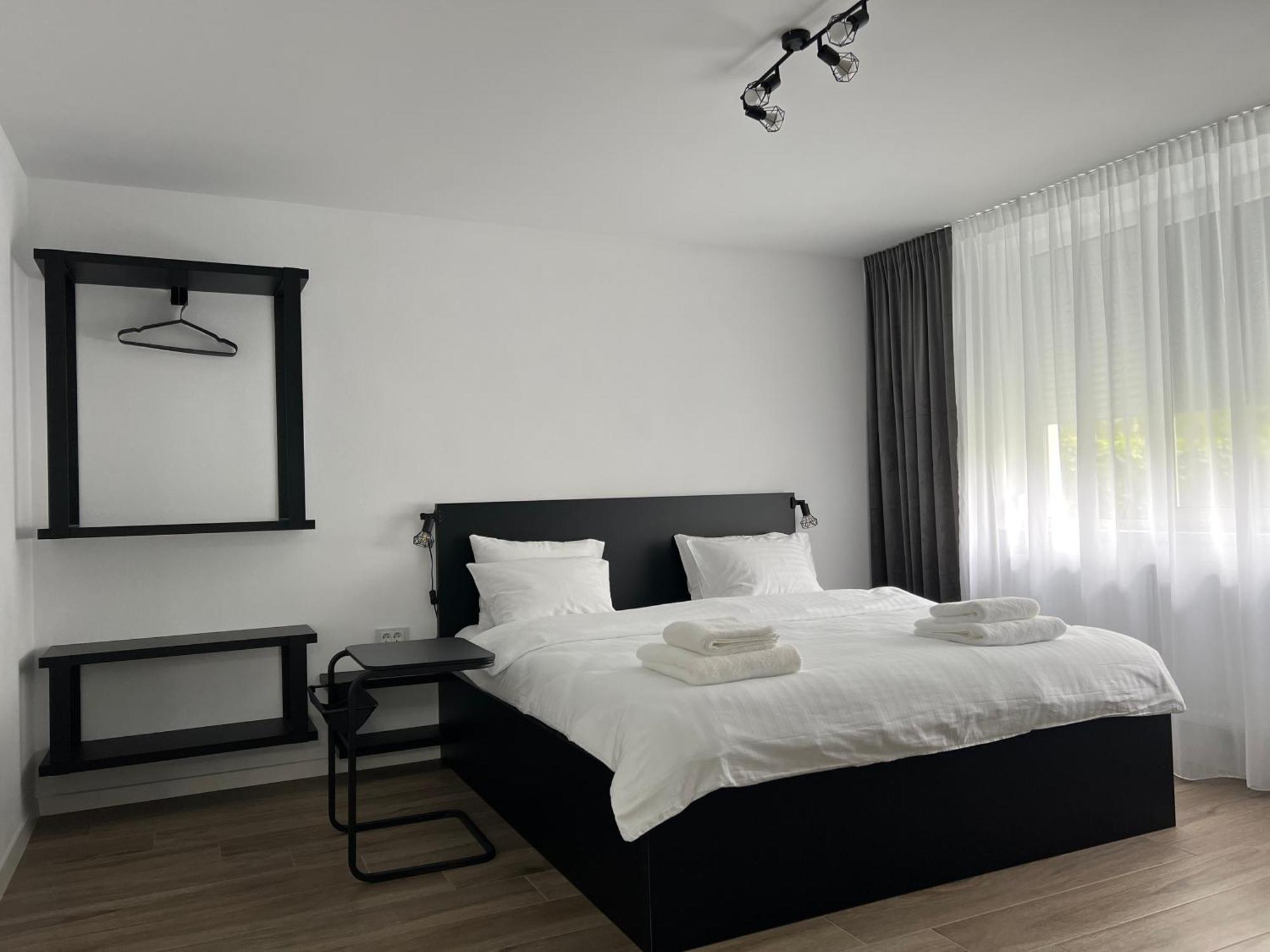 Onix Apartment Hunedoara Luaran gambar