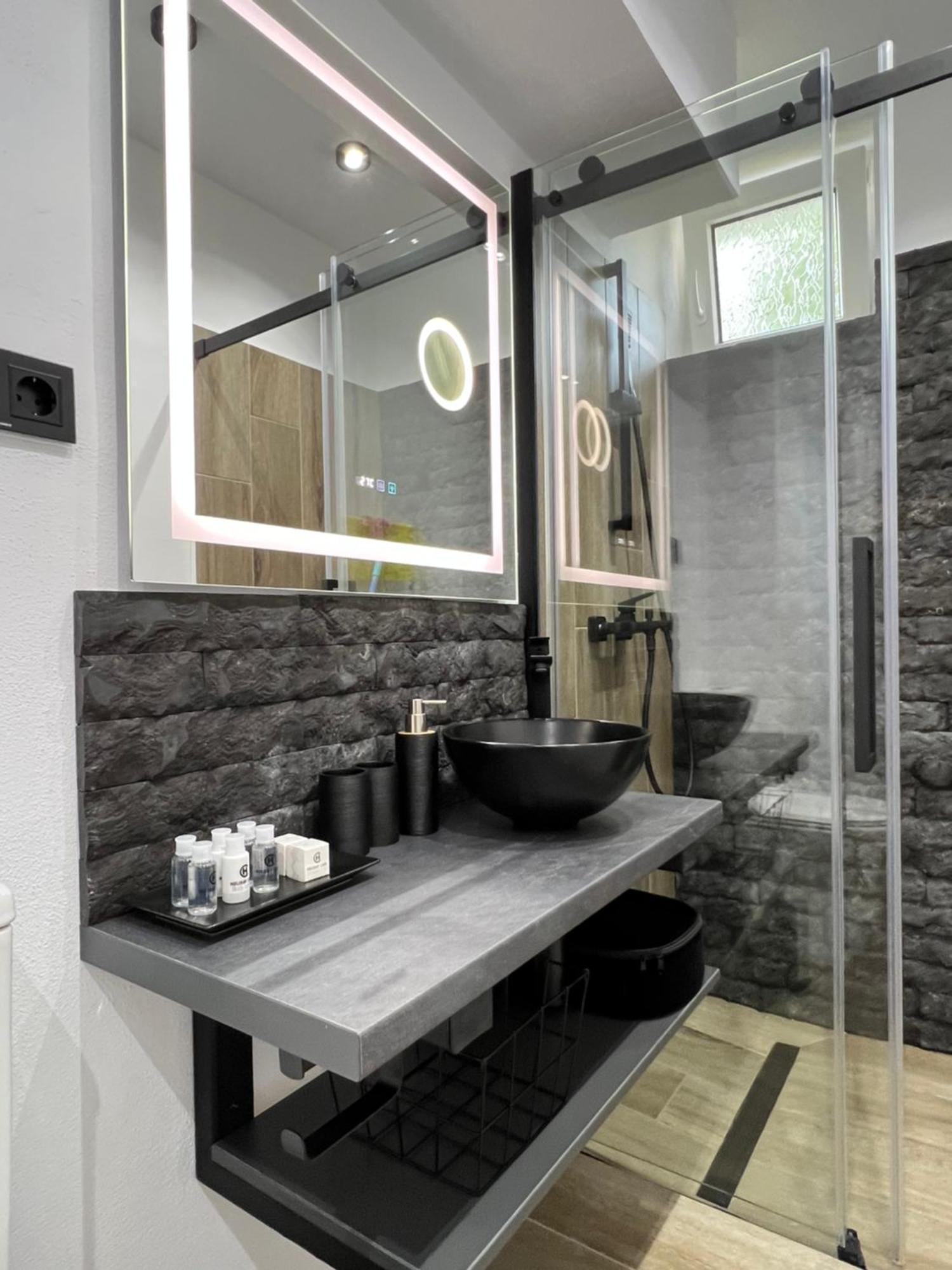 Onix Apartment Hunedoara Luaran gambar