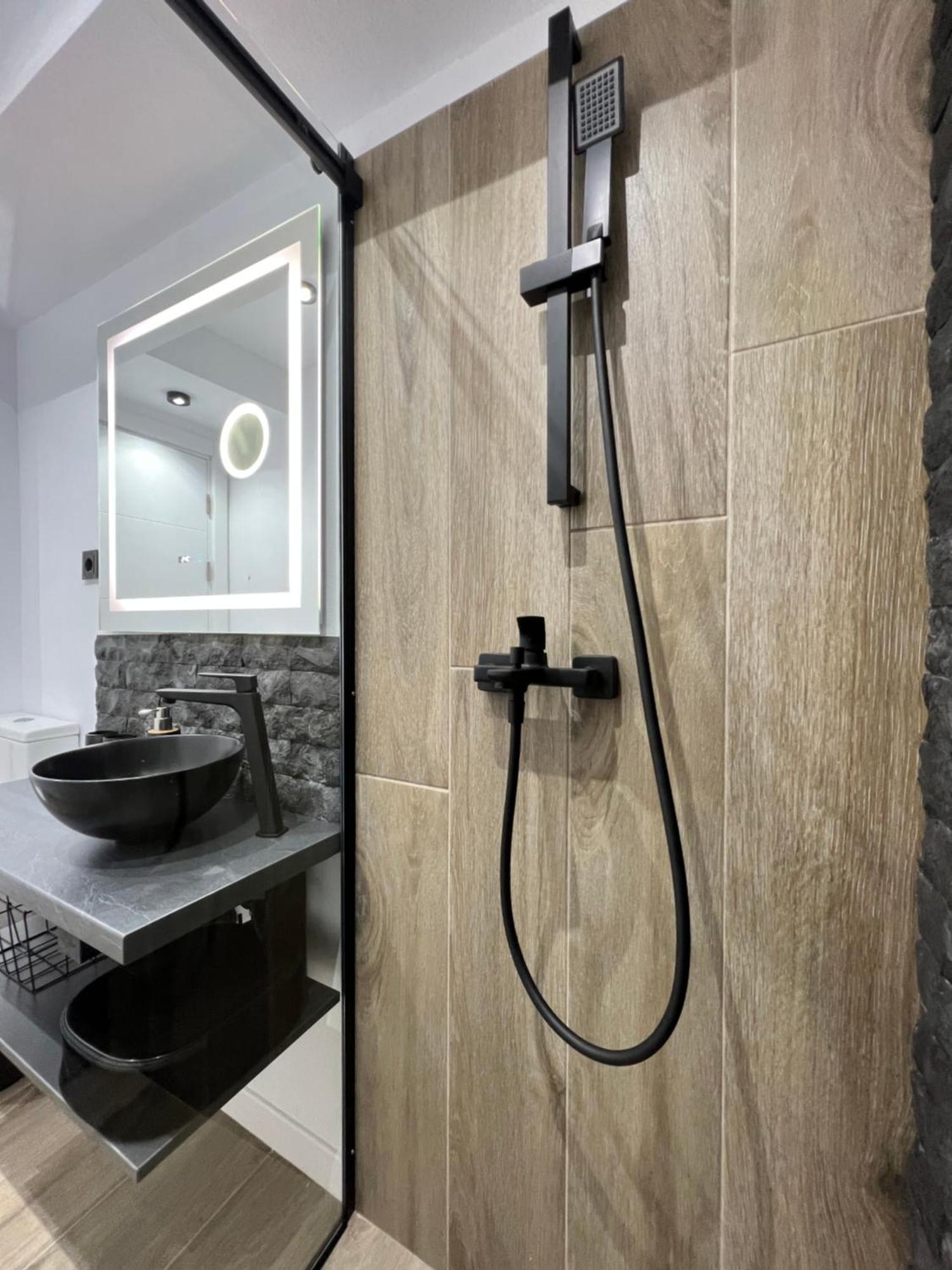Onix Apartment Hunedoara Luaran gambar