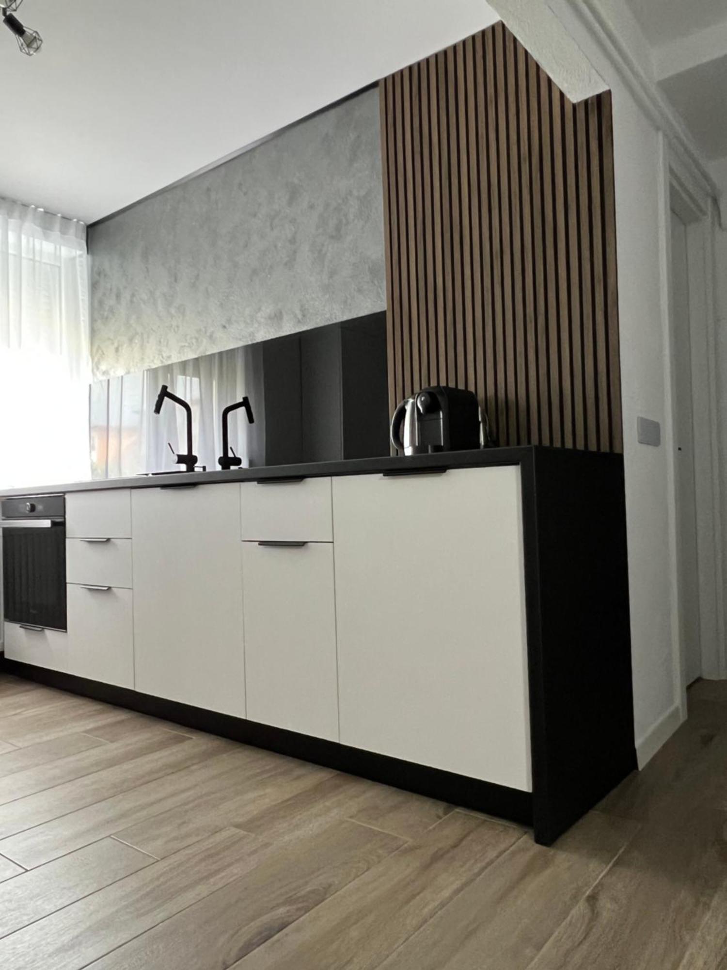Onix Apartment Hunedoara Luaran gambar